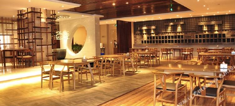 花海通源大酒店(唐山动物园海洋馆店)图片