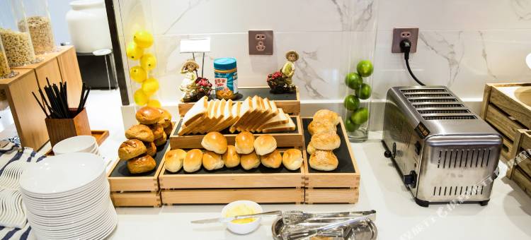 柏曼酒店(珠海拱北口岸富华里轻轨店)图片