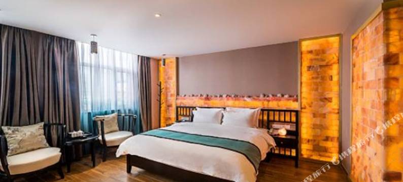 乌兰云鹏阳光假日酒店图片