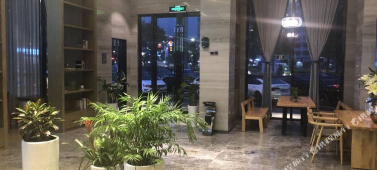 铂尔顿酒店(深圳光明红花山地铁站店)图片