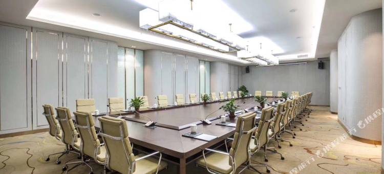 海东青年公寓图片