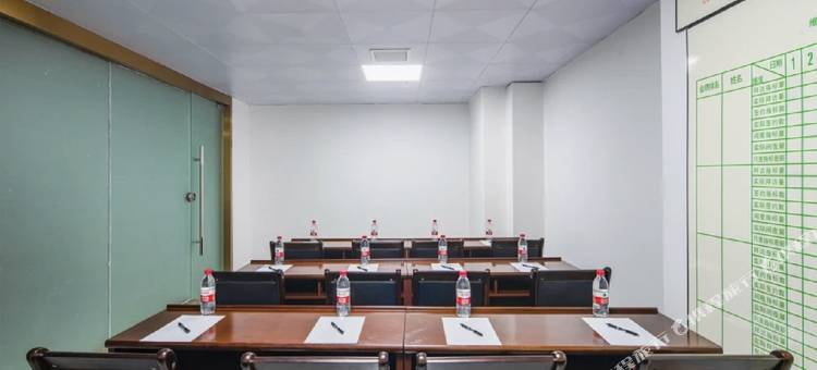 维也纳酒店(嵩明滇中新区店)图片