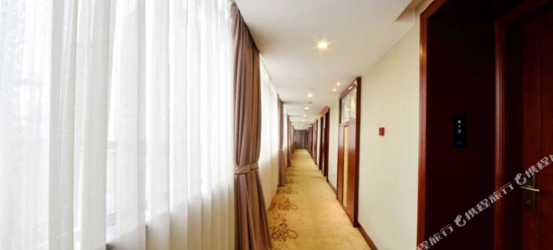 杭州华玺大酒店(银泰百货临平店)图片