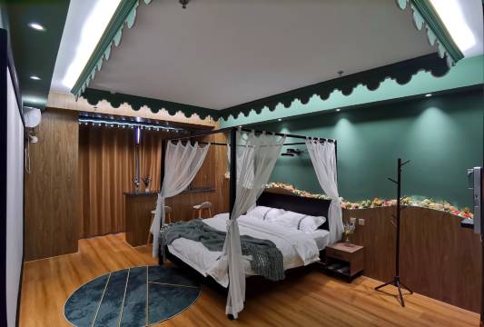 吴忠花町主题酒店