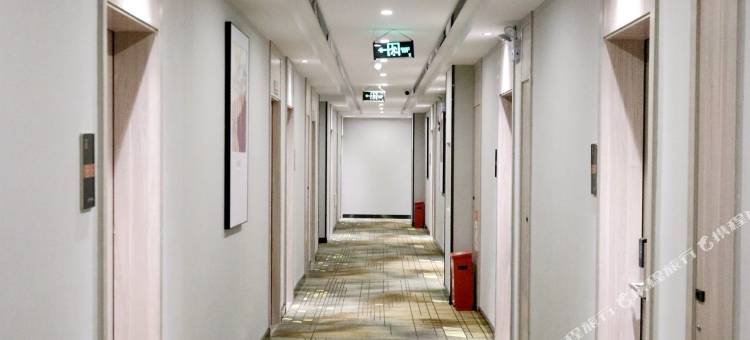 博特酒店(东兴口岸店)图片