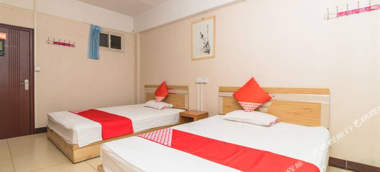 OYO胶州华宾楼宾馆图片