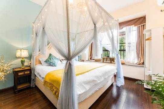 昆明古滇名城湖光里秘境雅居公寓