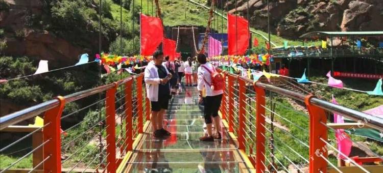 辉腾锡勒敕勒川民宿图片