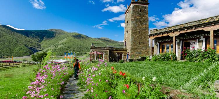 康定新都桥GangkarDzong·贡嘎宗庄园酒店图片
