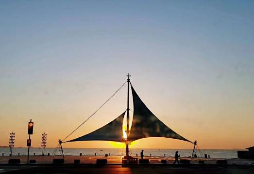 烟台丽景华侨海洋文化主题酒店(第一海水浴场烟台站店)图片