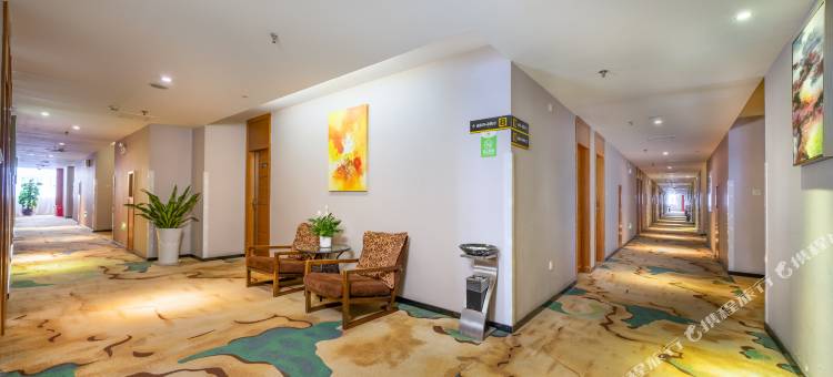 亚里酒店(南宁江南车站万达广场店)图片