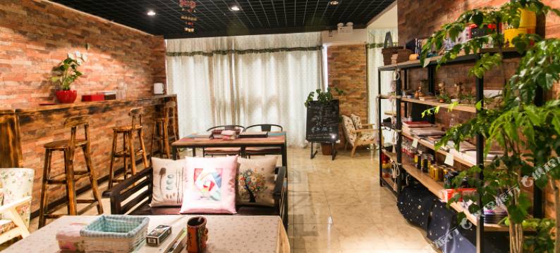 苏州嘘童时代青旅图片