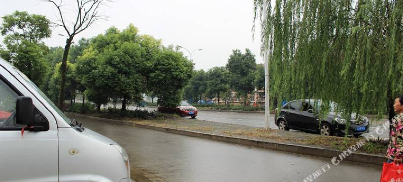 镇江一米阳光宾馆(江苏大学店)图片