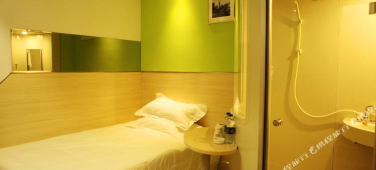 易佰连锁旅店(淮南火车站家乐福商贸店)图片