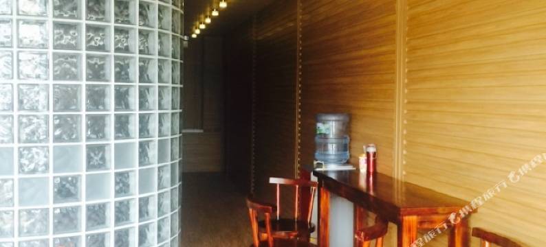 乌拉盖畅游草原快捷酒店图片