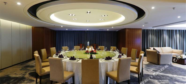 郑州新亚国际大酒店(郑州二七广场大卫城店)图片