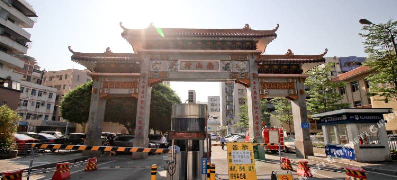 深圳荔山商务酒店(荔林地铁站店)图片