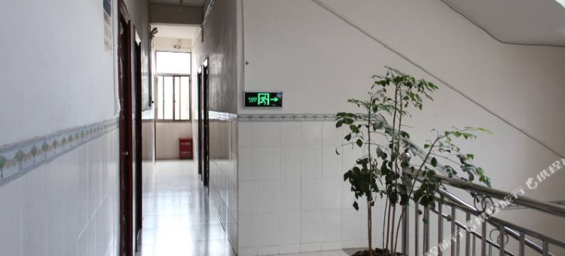 昆明大鹏鸟宾馆图片