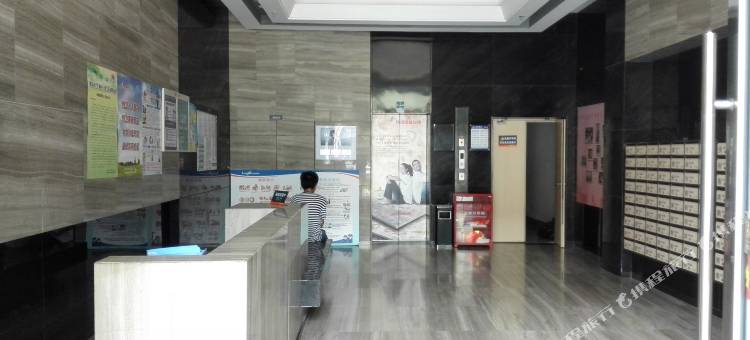蔓萝影视民宿(大学城龙湖U城天街店)图片