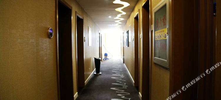 张家口四海暇旅快捷酒店(市政府店)图片