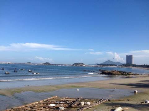 东山海泉假日酒店(马銮湾店)