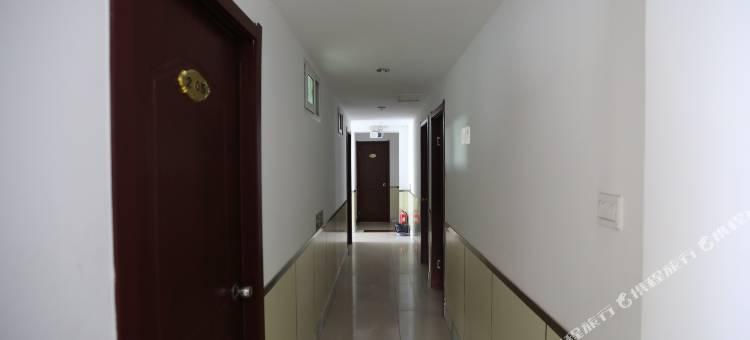 轻住酒店(淄博张店区政府理工大学店)图片