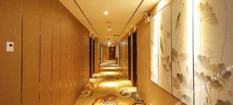 吉龙假日精品酒店(吉林火车站财富广场店)图片