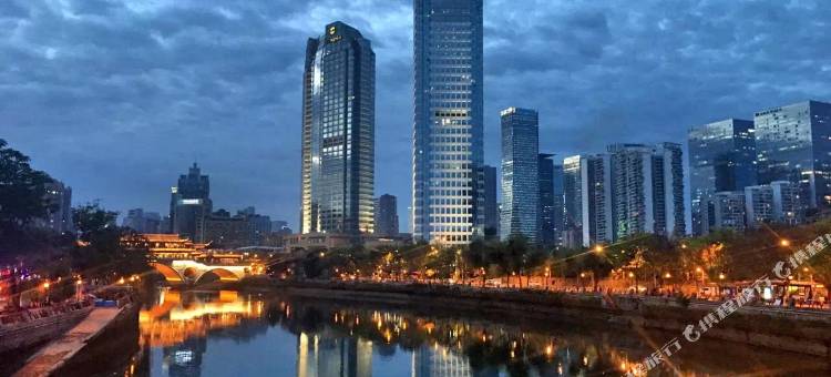 斯维登酒店(成都九眼桥牛王庙地铁站店)图片
