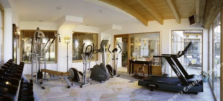 塞弗尔德瓦亚酒店(Vaya Seefeld Inklusive Seefeld Gästekarte)图片