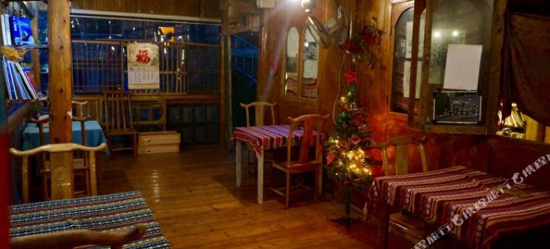 龙脊梯田木屋客栈图片