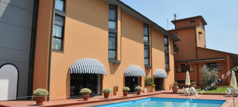 赫米缇吉酒店(Hotel Hermitage)图片