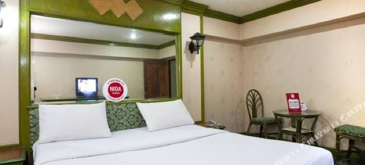 曼谷奈达客房水门金色穹顶步行酒店(Nida Rooms Ratchadaphisek Golden Dome Walk at 13 Coins Tower Hotel Ratchada)图片