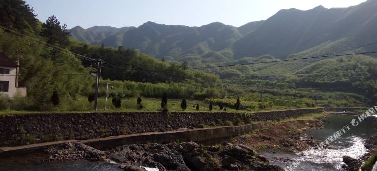 玖遇民宿(龙王山漂流店)图片