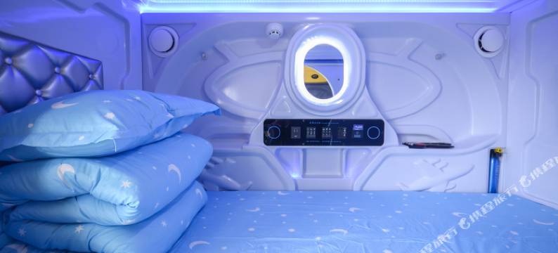 背包客太空舱青年旅舍(西宁莫家街店)图片