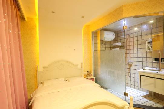 四平COCO主题宾馆