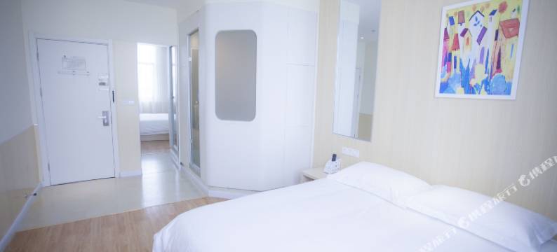 易佰良品酒店(上海青浦工业园区新城地铁站店)图片