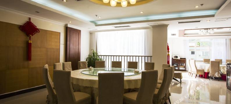 石棉景达河畔温泉酒店图片