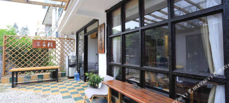 深圳三层楼民宿图片