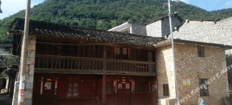 普者黑彩汕塔客栈图片