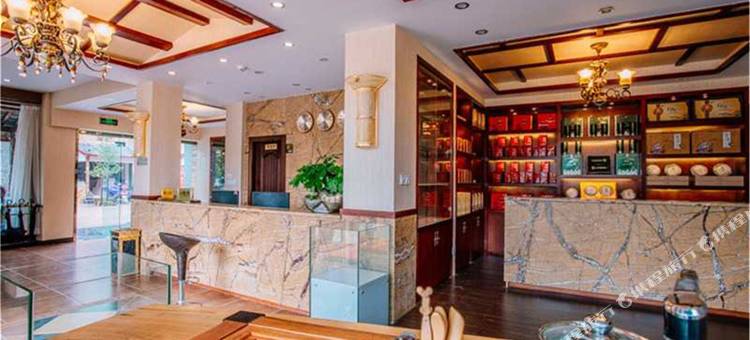 OYO昆明鸿锦大酒店图片