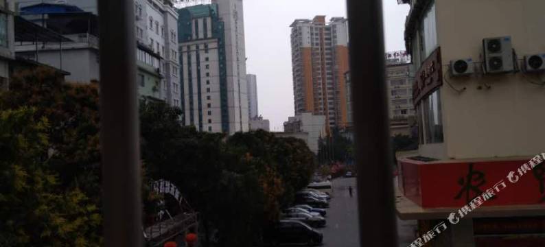 南宁天利宾馆(广西医大开元琅东医院金湖广场地铁站店)图片