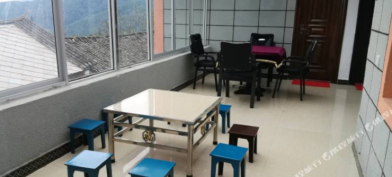 蜂巢驿站(南涧樱花谷店)图片