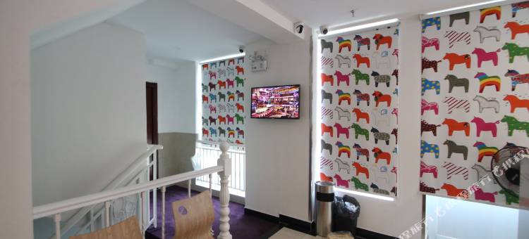 布丁酒店(上海莘庄地铁站店)图片