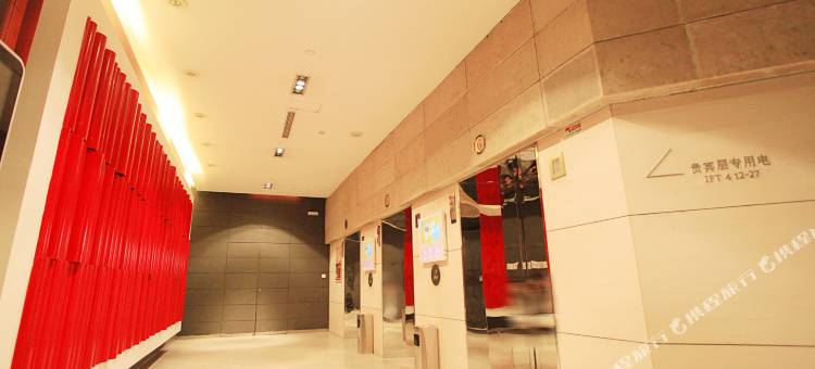 国际酒店公寓(大连中山广场火车站店)图片