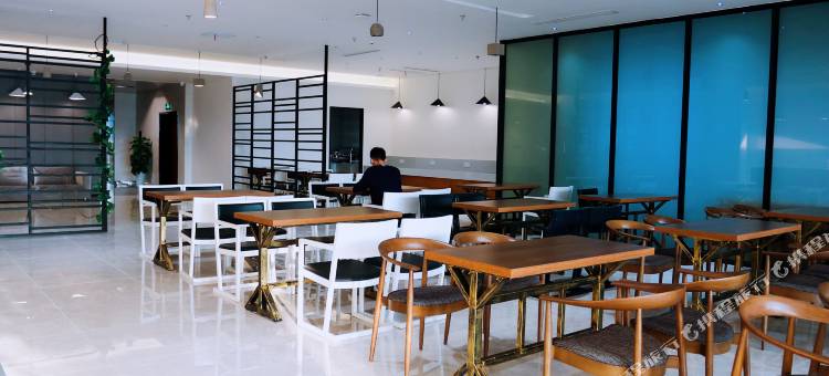 无锡枫舍精致酒店(江南大学太湖风光带店)图片