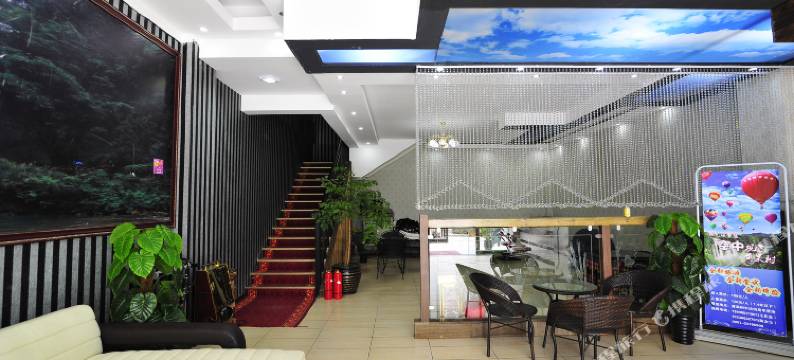 德意商务酒店(黄果树瀑韵天城广场店)图片