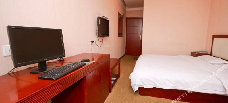 吉月酒店(西安东大街大差市地铁站店)图片