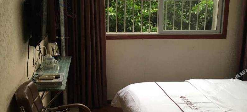 阆中吴铭商务宾馆图片