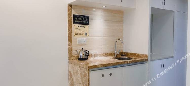 南澳翡翠海景公寓(世纪大厦店)图片