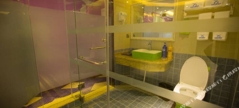 银盛主题酒店(大理高铁站洱海公园店)图片